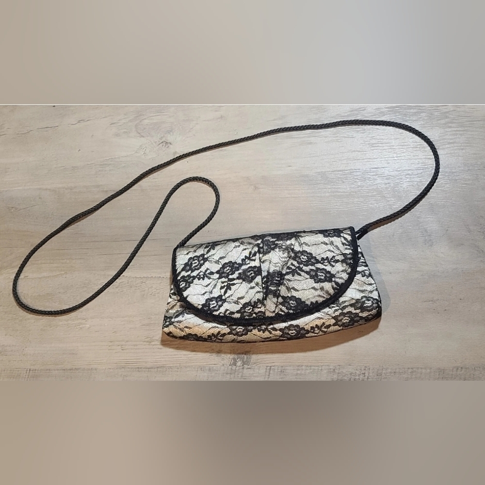 Elegant Beautiful Lace Like Man Made Material Crossbody Bag Purse [READ DETAILS]